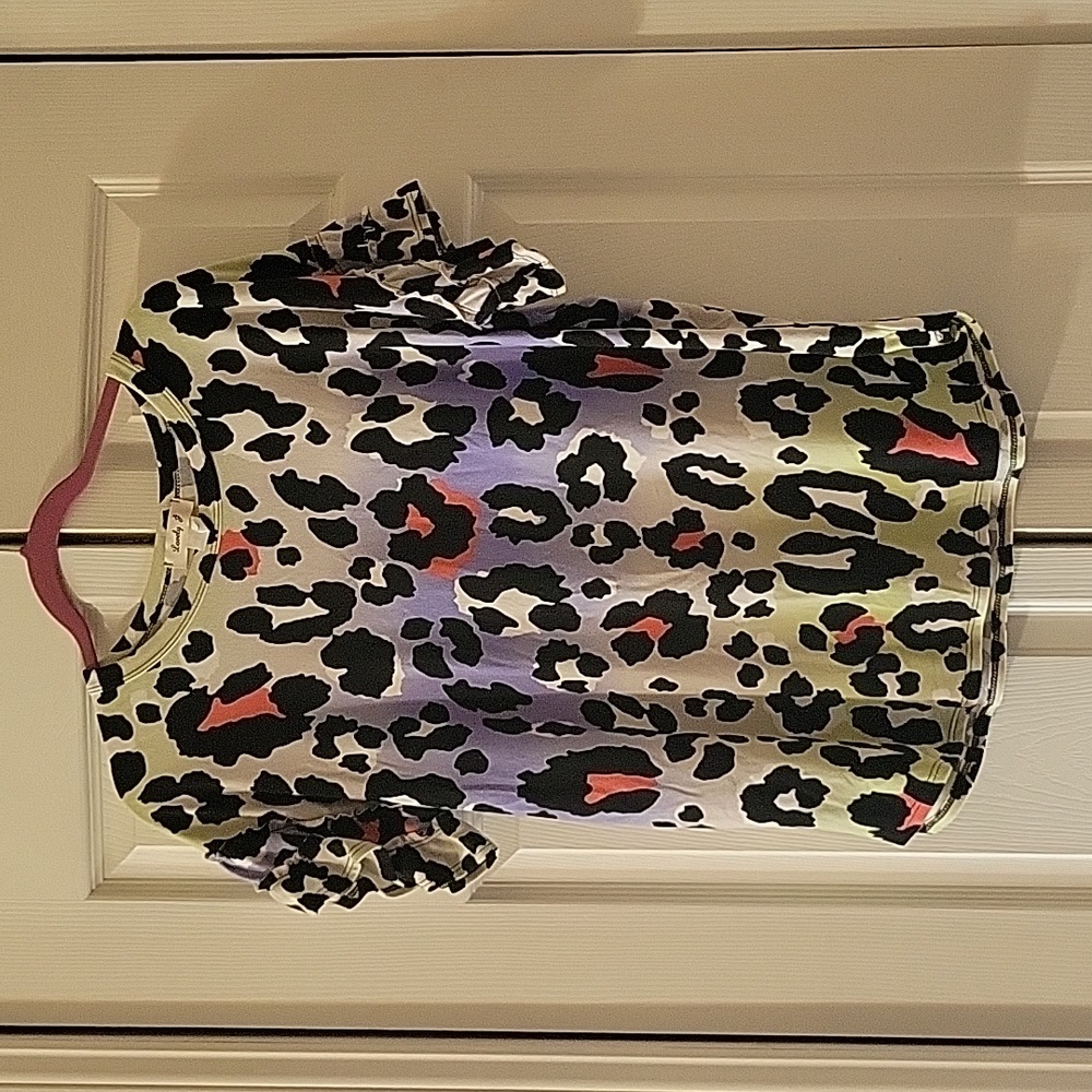 Colorful leopard t shirt